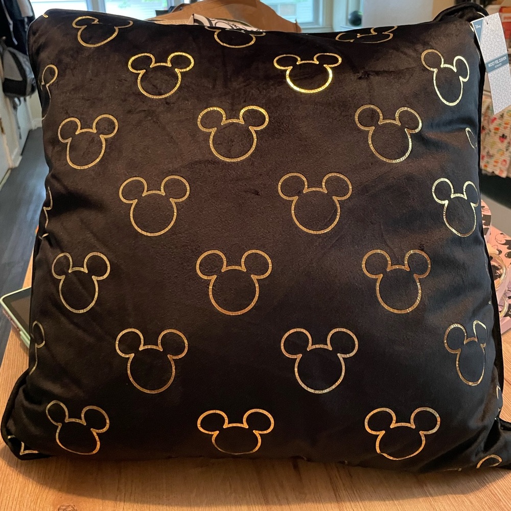Mickey Mouse back and gold pillow